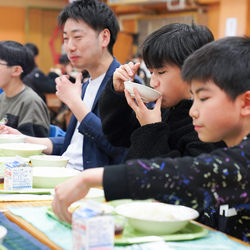 NISHIKIYA KITCHENが豊島区の小学生と合同で商品開発！ 小学生が本気で考えた「夢のレトルトカレー」が誕生