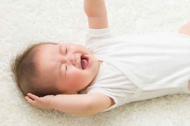 医師監修 睡眠退行はいつからいつまで 赤ちゃんが寝ない原因と対処法