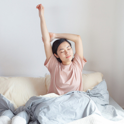 朝のストレッチの効果とは？身体がすっきり目覚めるおすすめのメニューをご紹介