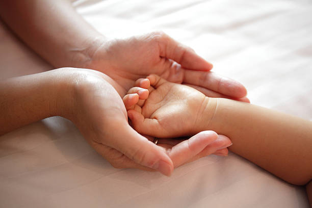 医師監修 赤ちゃんがひきつけ けいれんを起こす３つの原因と対処法