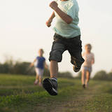 幼児へのかけっこの教え方！走るのが苦手な子でも速くなるコツは？