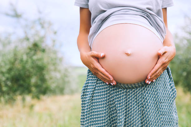 助産師解説 臨月の胎動は減ったり弱くなったりする 胎児の状態と受診の目安
