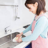 面倒な皿洗いが時短できる簡単な方法と便利なアイテム