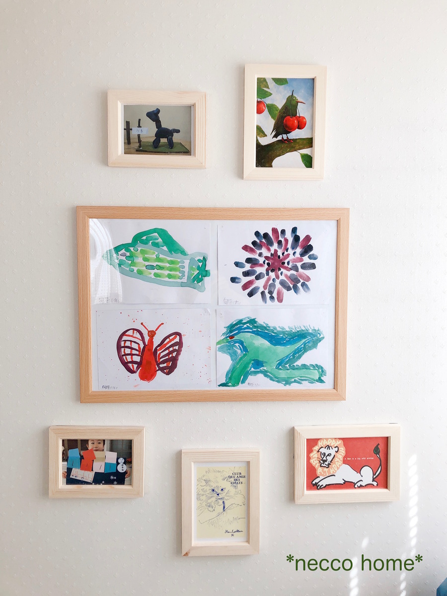 子どもの作品を壁に飾ろう 専門家アイデア5つ 見栄えするコツ