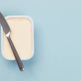 バターやマーガリンなどの油性シミを簡単に落とす方法