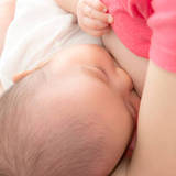 【助産師監修】授乳中おっぱいにできた「しこり」。気になる原因と対策を解説