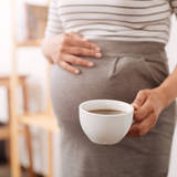 【医師監修】妊婦のカフェイン過剰摂取の影響とリスクとは？