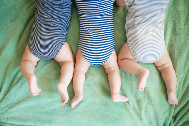 医師監修 三つ子を妊娠する確率は そのリスクと産後対策のヒント