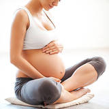 【医師監修】 妊娠中に腹筋はOK？　運動のメリットと注意点、妊娠中にもできる体幹ストレッチ・体操