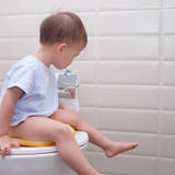 【医師監修】トイレトレーニングはいつから？ 時期の目安と開始のサイン、おすすめのタイミング