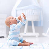 【医師監修】新生児のミルクの飲みすぎにはどう対処する？欲しがり続ける原因と上手な対応