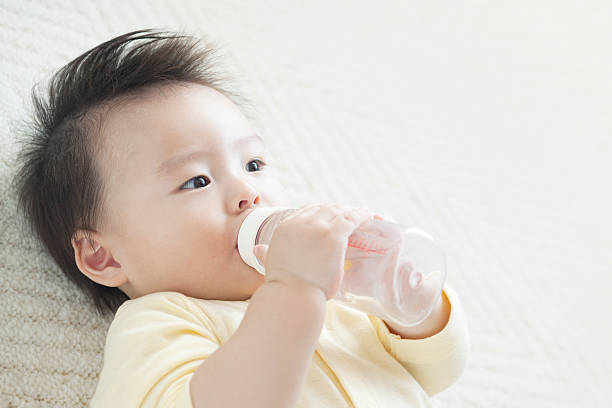 医師監修 赤ちゃんの水分補給はどうする 飲ませるものや離乳食期別のポイント