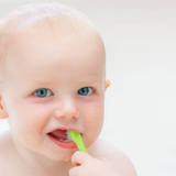 【医師監修】赤ちゃんに歯磨き粉は使っていい？　使用時の注意点は？