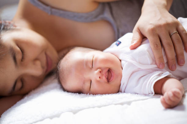 助産師解説 新生児と添い寝は危険 正しい方法と13の注意点 マイナビ子育て