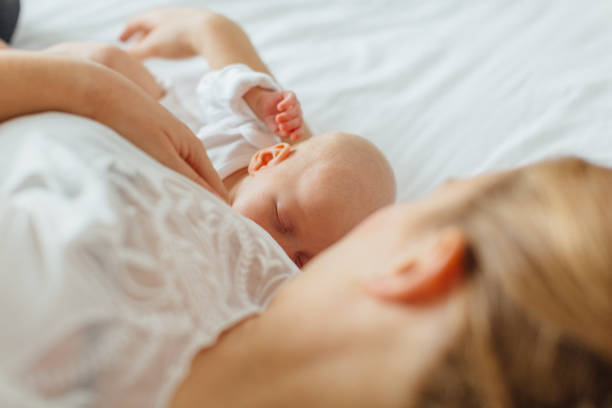 助産師解説 添い乳は危険 リスク回避の5つのポイント マイナビ子育て