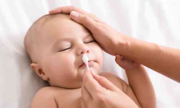 医師監修 赤ちゃんの鼻くそ 詰まるとどうなる 正しいケア方法は マイナビ子育て