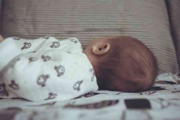 医師監修 赤ちゃんの頭の形が絶壁 病気の心配はある マイナビ子育て