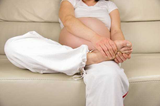 医師監修 妊娠中はむくみやすい 妊婦の注意したいむくみは マイナビ子育て