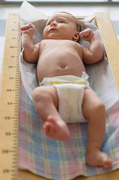 医師監修 新生児の身長はどれぐらい 発育の目安と注意したいポイント マイナビ子育て