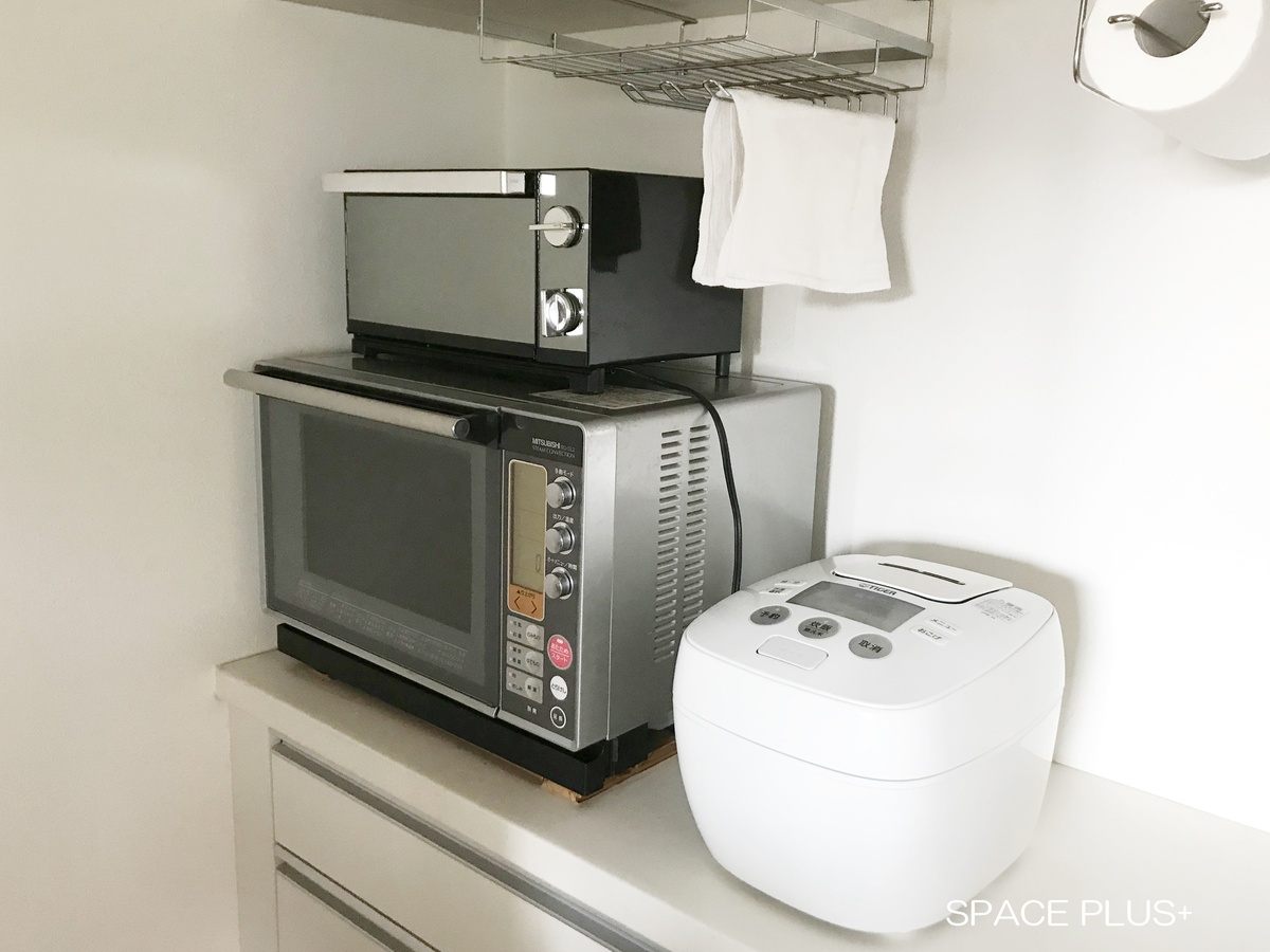 キッチン家電を縦に収納 キッチン の空間を有効に使いこなす方法 マイナビウーマン子育て 電子レンジに炊飯器 トースターにコーヒー ｄメニューニュース Nttドコモ